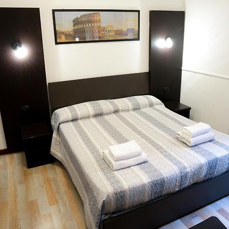 Gh Colosseum Rome Bagian luar foto