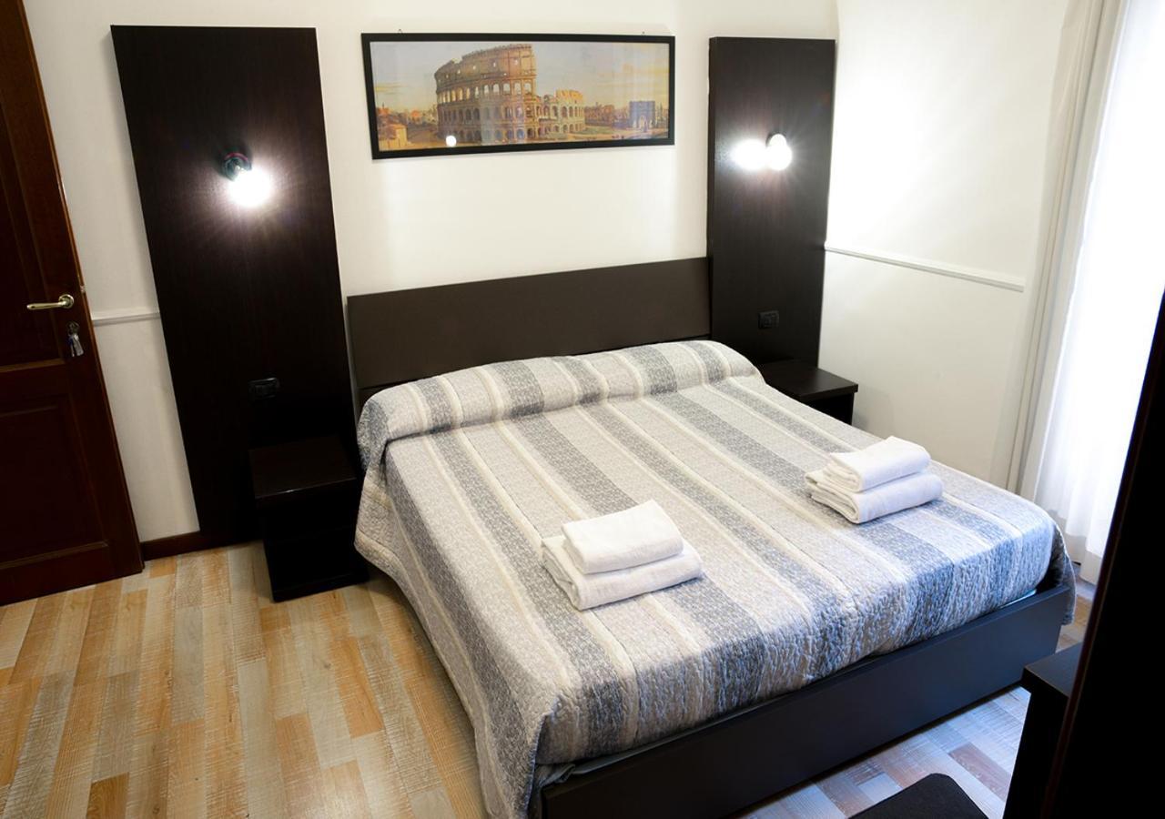 Gh Colosseum Rome Bagian luar foto